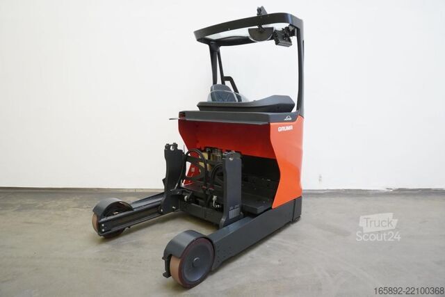 Schubmaststapler Linde R 20 1120