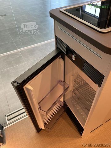 Autocaravana BÜRSTNER Campeo C 540 Aufstelldach / Markise / Media Cent