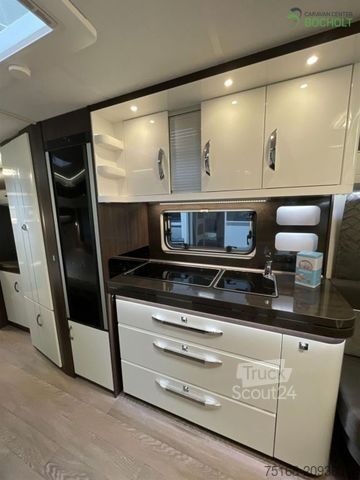 Lakókocsi HOBBY Prestige 650 KFU Abverkauf / 2200 kg Achse