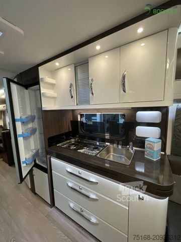 Lakókocsi HOBBY Prestige 650 KFU Abverkauf / 2200 kg Achse