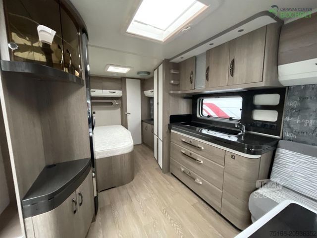 Lakókocsi HOBBY Prestige 560 WFU 2000 kg Achse