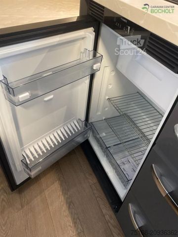 Lakókocsi HOBBY OnTour 390 SF Modell 2026