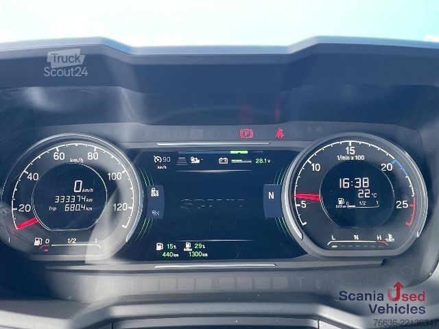 Стандартен влекач Scania R 460 A4x2NA DIFF-L RETARDER PARK AIRCO