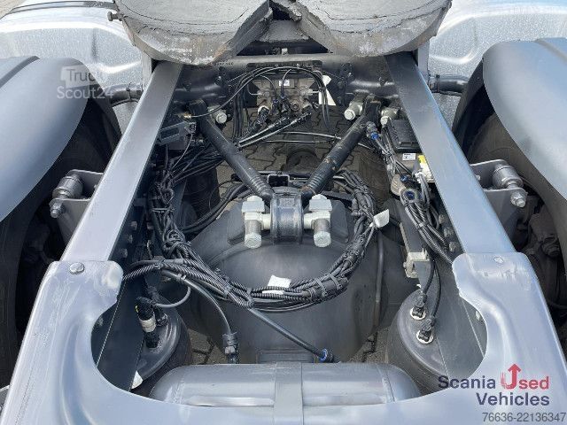 Стандартен влекач Scania R 460 A4x2NA DIFF-L RETARDER PARK AIRCO
