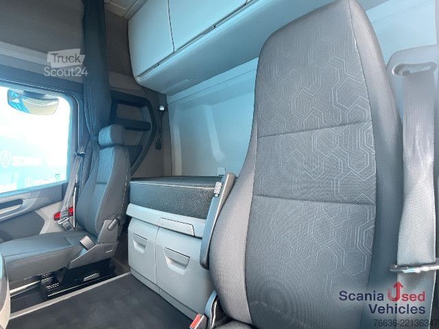 Стандартен влекач Scania R 460 A4x2NA DIFF-L RETARDER PARK AIRCO