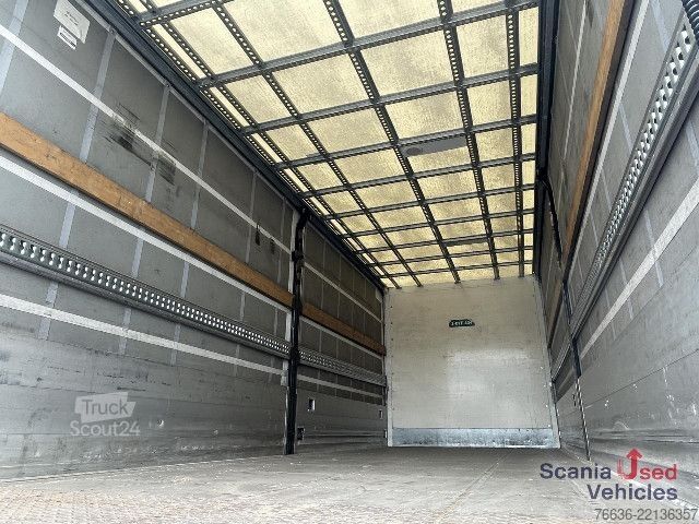 Valníkový nákladní automobil s plachtou Scania P 320 DB4x2MNB RETARDER FULL AIR 2T TAIL LIFT ACC