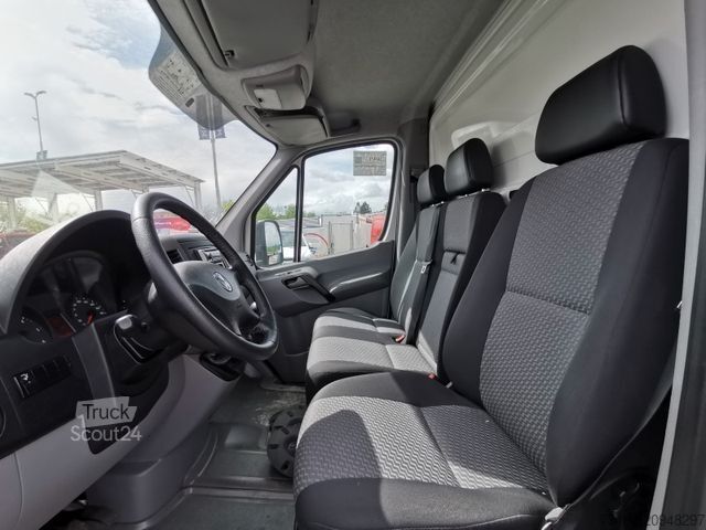 Кутиевиден ван VOLKSWAGEN Crafter 2.0TDI/105kw KOFFER 4,2m/ LBW/ klima