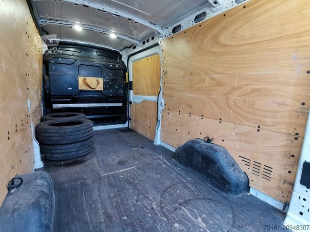 Vans ar augstu jumtu FORD Transit 2.0TDCI/125KW L3H2/ KLIMA/ AHK