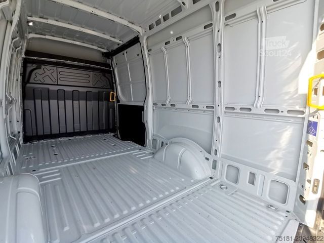 Dodávka s vysokou střechou IVECO Daily 35S16 MITTLE/ KLIMA