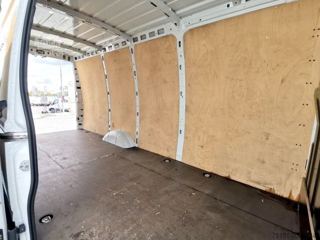 Dodávka s vysokou střechou IVECO Daily 35S16 MAXI XL/ KLIMA