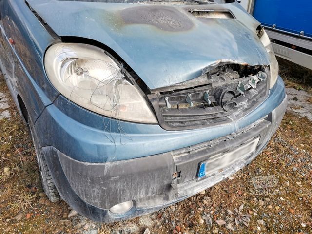 Minibus OPEL Vivaro 2.0CDTI/84kw L2H1/  UNFALL!