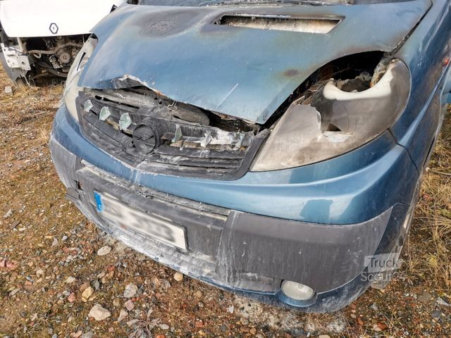 Minibus OPEL Vivaro 2.0CDTI/84kw L2H1/  UNFALL!