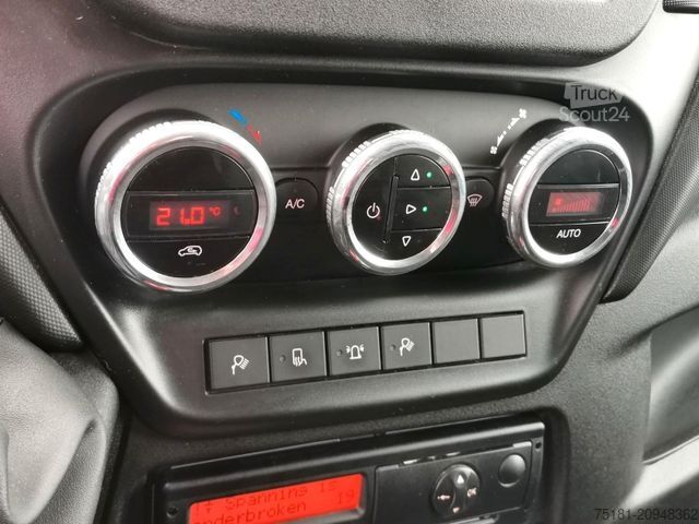 Panelová dodávka IVECO Daily 50C17 HI-MATIC/L2H1/ 6 SITZE/ AHK/BIS 3,5T