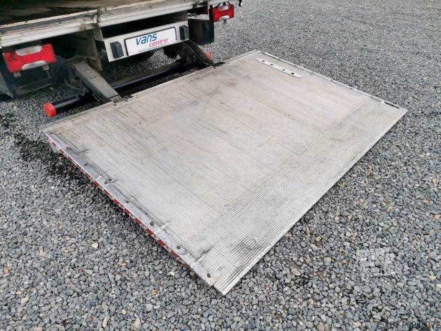 Plachtová dodávka IVECO Daily 35S18 PRITSCHE 8PAL/ LUFT/ LBW