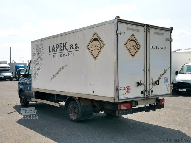 Кутиевиден ван VOLKSWAGEN Crafter 2.5TDI KOFFER 5T