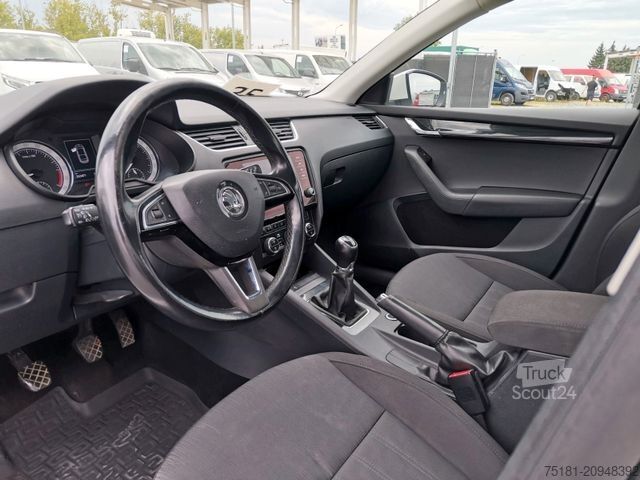 Skåpbil SKODA Octavia 1.6TDI/85KW STYLE / FULL LED