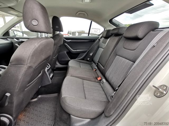 Skåpbil SKODA Octavia 1.6TDI/85KW STYLE / FULL LED