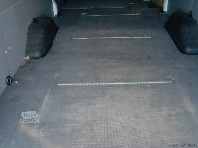 شاحنة صندوقية عالية وطويلة Ford Transit Trend 350 L4H3 Parktronic