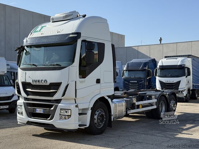 Camião porta-contentores de gancho Iveco stralis 480