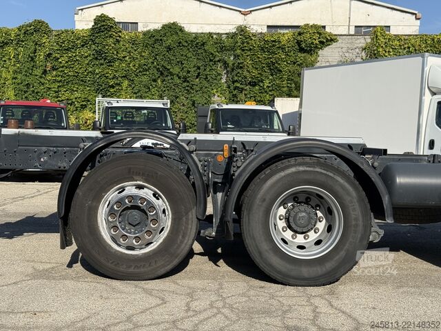 Camião porta-contentores de gancho Iveco stralis 480