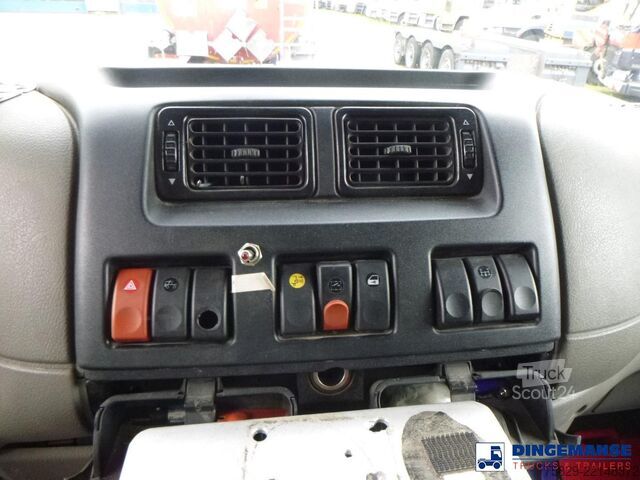 Camião-cisterna DAF LF 55.220 4X2 fuel tank 10 m3 / 3 comp