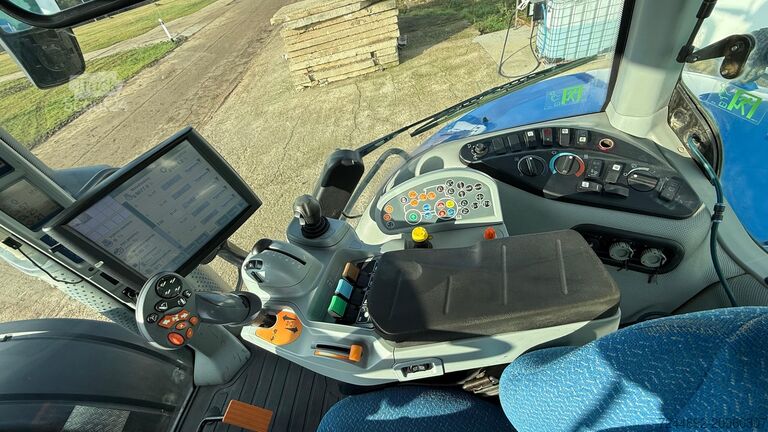 Ciągnik New Holland T8.410