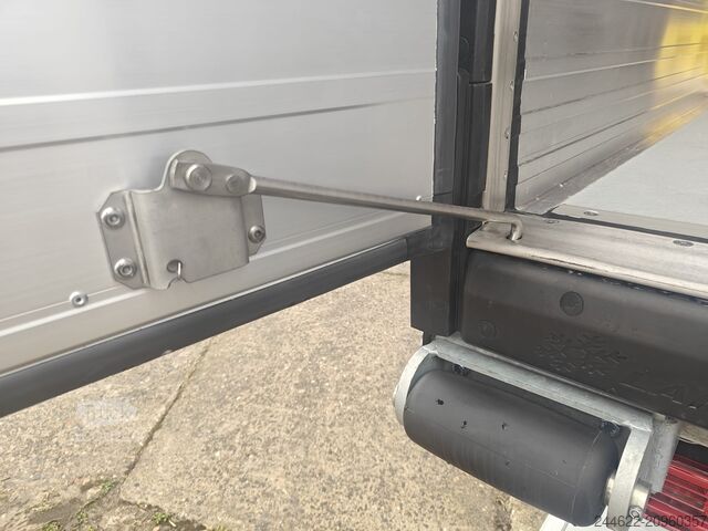 Caminhão frigorífico Ford Truck F-Line E 6x2 - Garantie 2+0 jaar