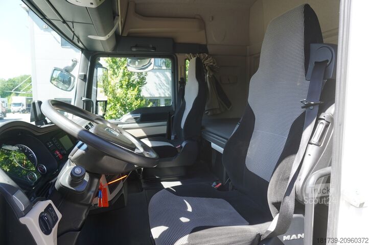 Ciągnik siodłowy MAN TGX 18.420 tractor unit / 190 tho. km