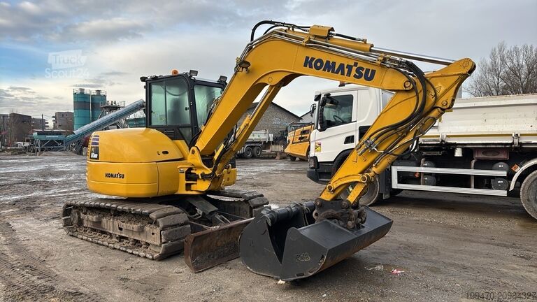 Середній екскаватор 7т - 12т Komatsu PC80MR-5E0 with 3 excavator buckets