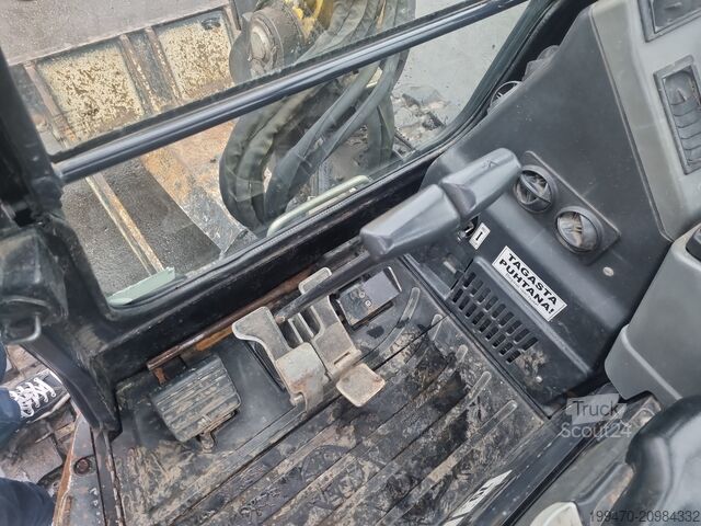 Minigraafmachine < 7t Yanmar VIO 57-6A with 3 excavator buckets