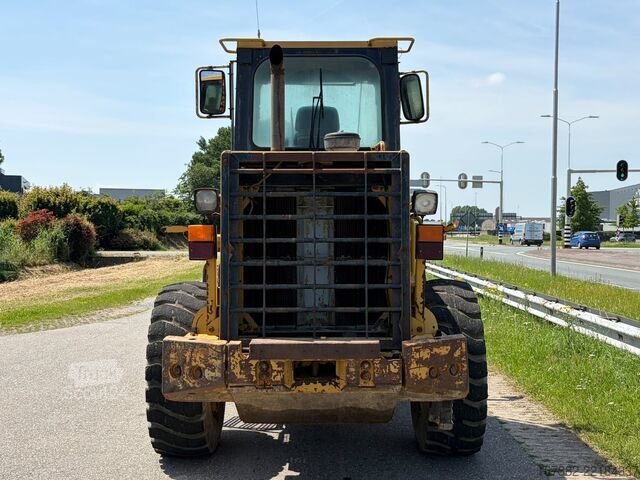 Chargeuse Caterpillar 928F