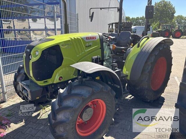 Trattore Claas ELIOS 2.75 PLATTFORM TREND