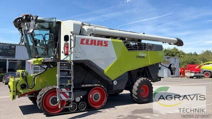 Kombains Claas TRION 740 TERRA TRAC