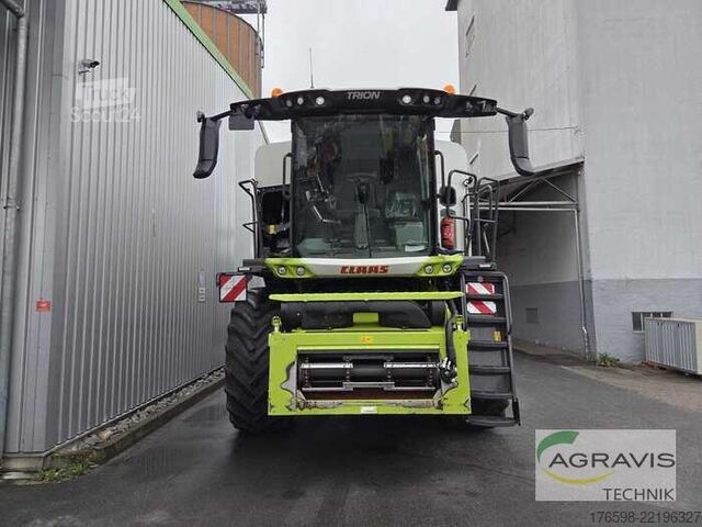 Kombains Claas TRION 730