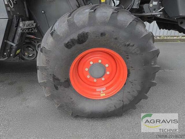 Kombains Claas TRION 730