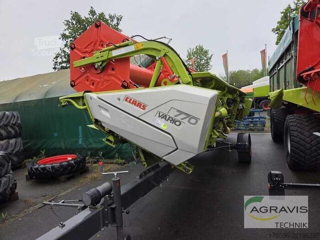 Kombains Claas TRION 730