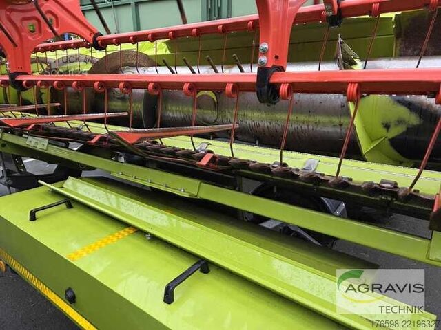 Kombains Claas TRION 730