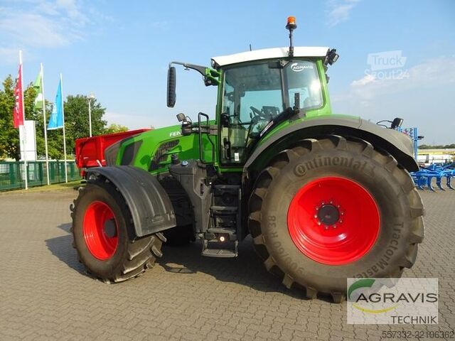 Tractor Fendt 826 VARIO S4 Profi Plus
