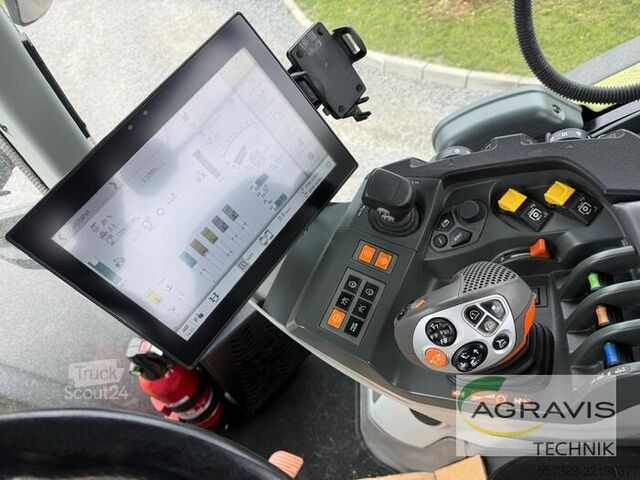 Трактор Claas AXION 850 CMATIC CEBIS