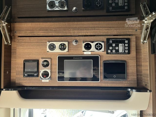 Integrated camper CONCORDE Charisma 860 LI