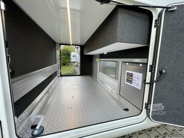 Camping-car intégral CONCORDE Carver 890 RRL jetzt zugreifen und sparen!