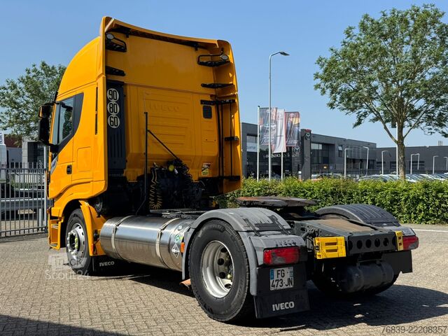 Standard-SZM Iveco Stralis AS440S46 2x LNG tank 598 Liter Retarder