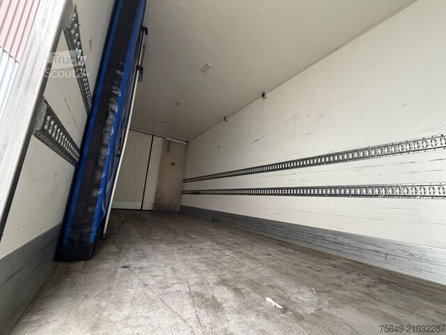 Gekoelde container Mercedes-Benz Actros 1832 L 4x2 Actros 1832 L 4x2, Kühlkoffer, 2x Trennwand, Carrier, LBW BÄR