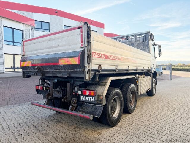 Driezijdige kipper Mercedes-Benz Arocs 3351 AK 6x6 Arocs 3351 AK 6x6, Retarder, Grounder, Motorabtrieb, pneum. Heckklappenöffnung