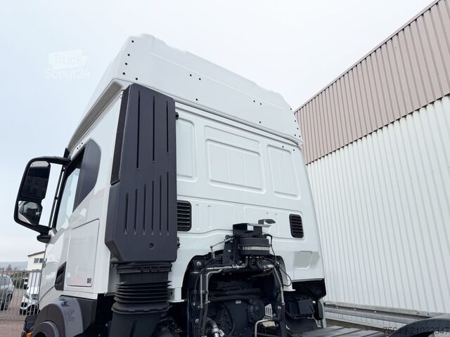 Camión portacontenedores de gancho Iveco-Magirus T-Way AT410T51/58 8x4 T-Way AT410T51/58 8x4, Retarder, 4x VORHANDEN!