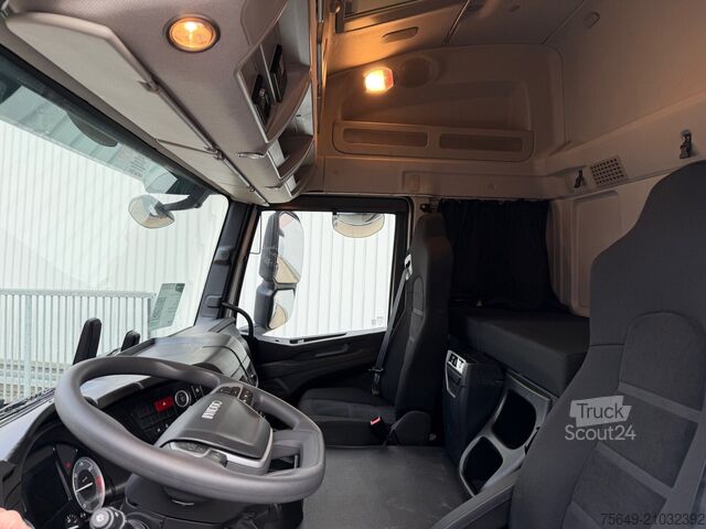 Camion-benne tricar Iveco-Magirus T-Way AT410T51/58 8x4 T-Way AT410T51/58 8x4, Retarder, Bordmatik, 4x VORHANDEN!