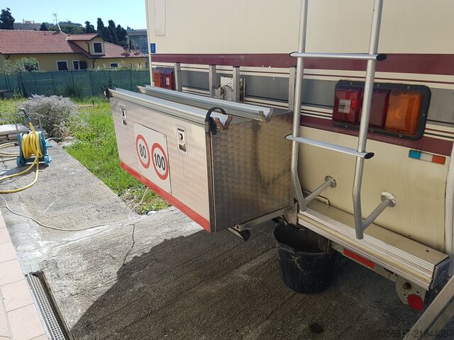 Camping-car capucine nécessitant un permis C1 Coachmen  Ford Leprechaun 24