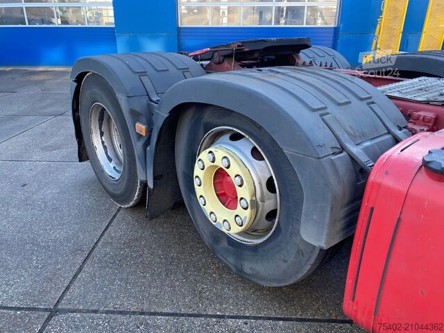 Standaard-SZM Volvo FH 13.500 Globetrotter / 6x2/4 / 2x Tank