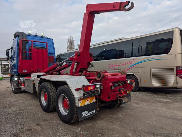 Haakarm vrachtwagen Volvo FH16 6X4 610HP HYVA Blatt/Luft Manuell