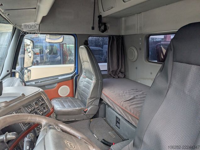 Haakarm vrachtwagen Volvo FH16 6X4 610HP HYVA Blatt/Luft Manuell